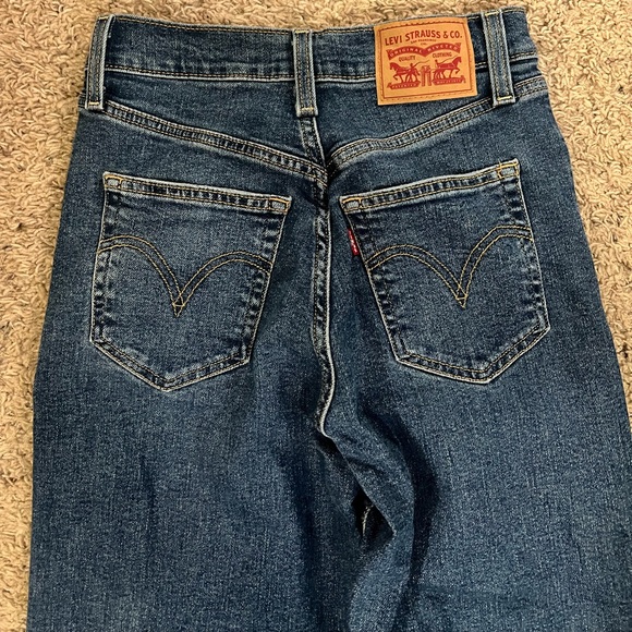Levi’s ribcage straight ankle jeans - Picture 4 of 5